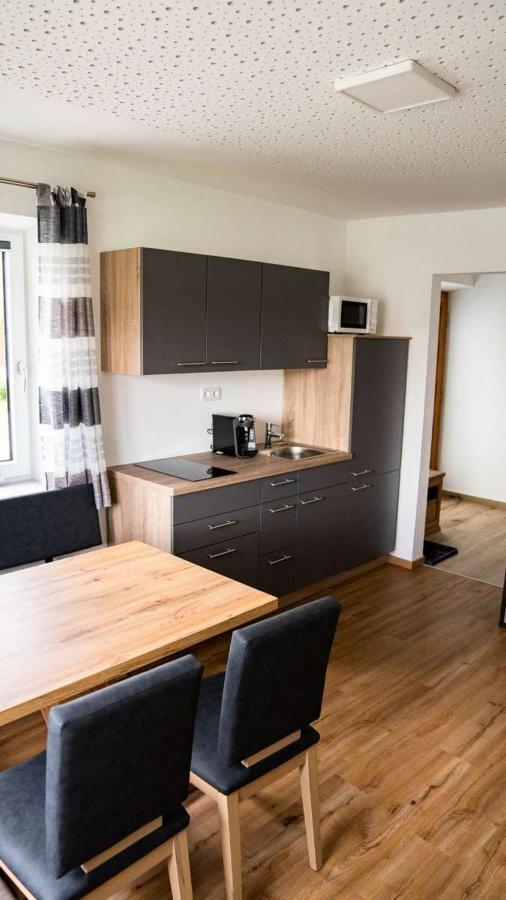 Apartment Am Alpakahof Hahn Grafenschlag Exteriör bild
